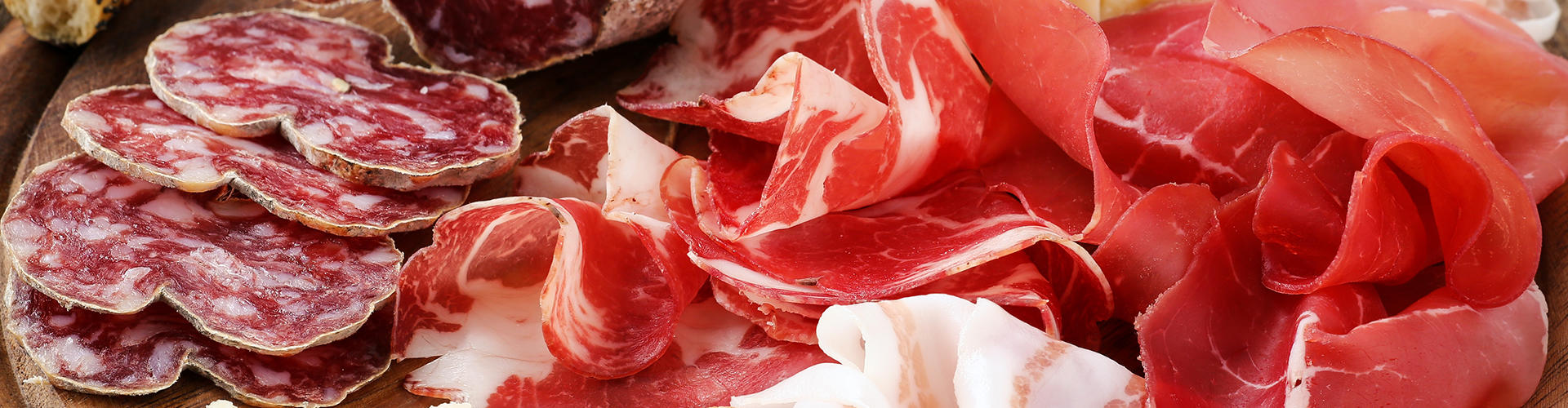 Ingredienti e aromi per salumi e carni Ingredienti e aromi per salumi e carni